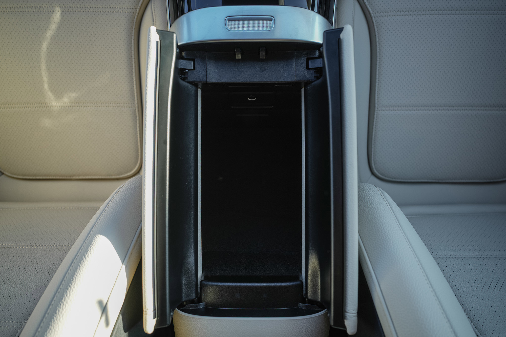 New 2026 Mercedes-Benz C 300 4MATIC Sedan image 23
