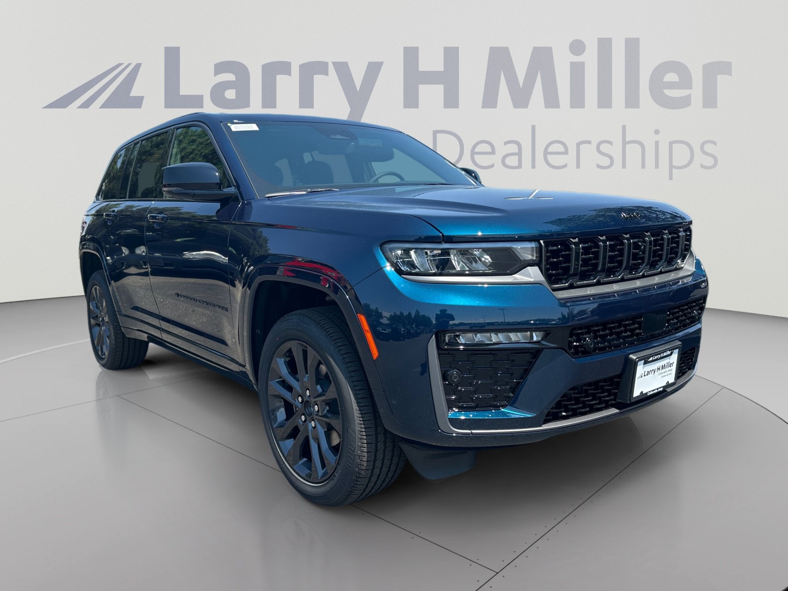 New 2026 Jeep Grand Cherokee Limited AWD/4WD image 7