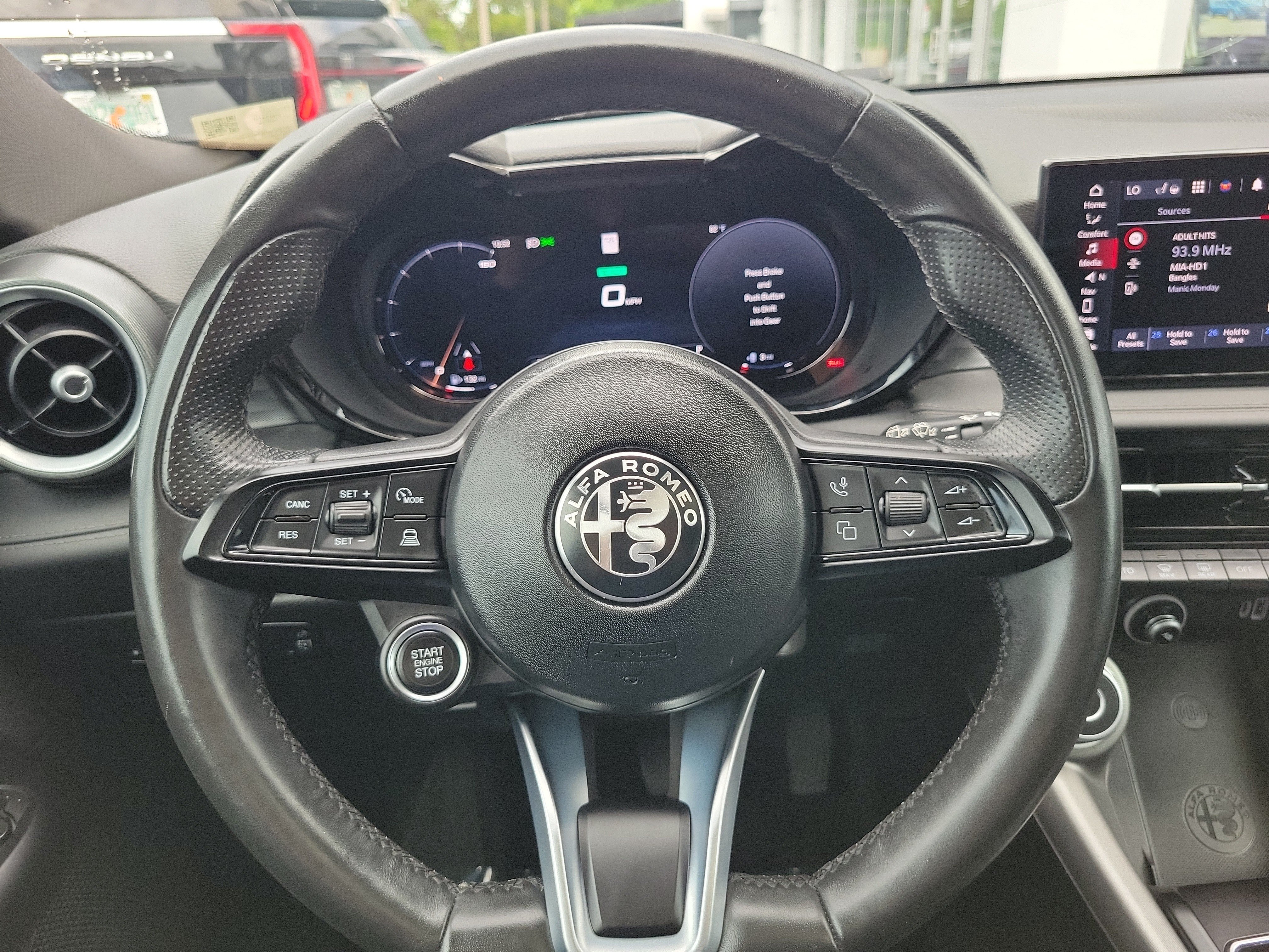 Used 2024 Alfa Romeo Tonale Ti w/ Premium Interior Package AWD/4WD image 21