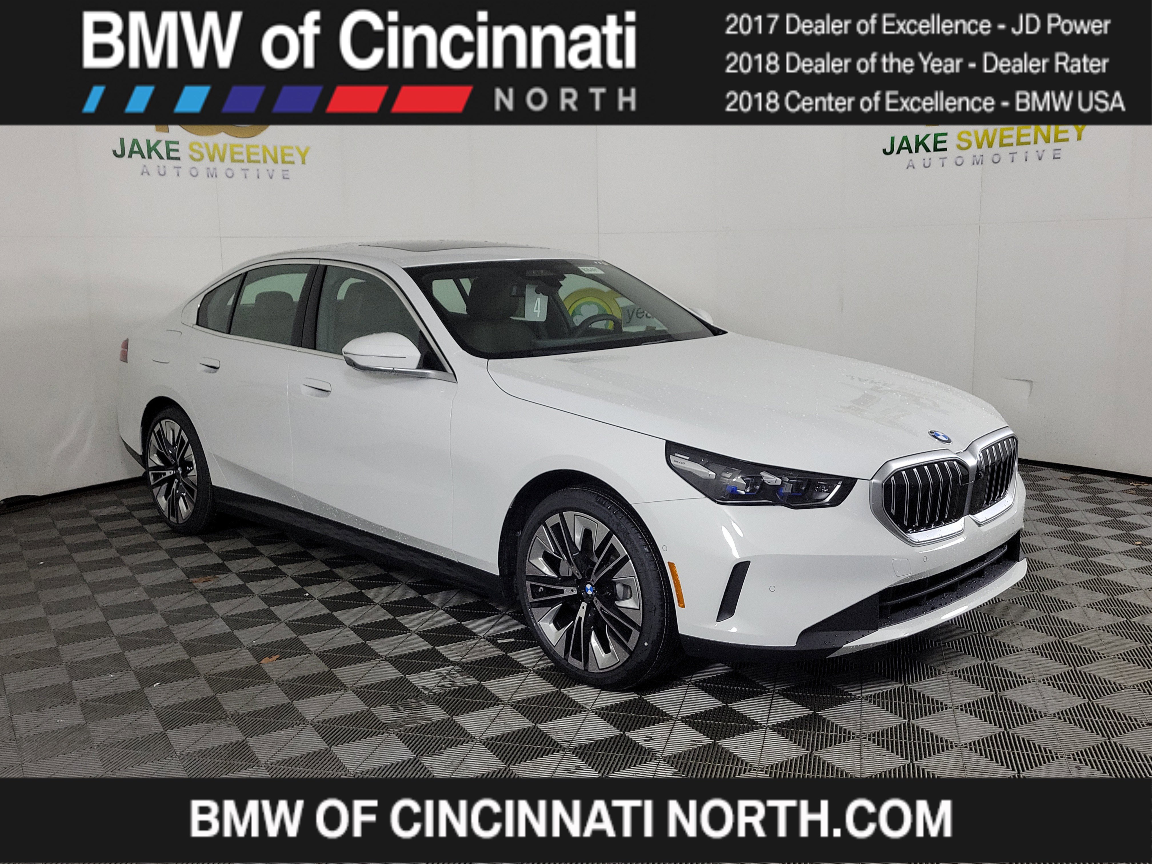 New 2026 BMW 530i xDrive AWD/4WD image 1