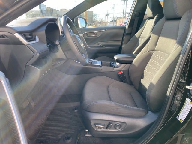 Certified 2024 Toyota RAV4 SE w/ Convenience Package image 14