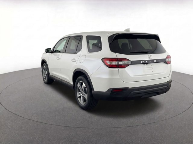 Used 2025 Honda Pilot EX-L image 5