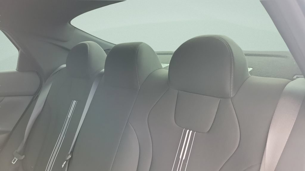 Certified 2025 Hyundai Elantra SEL FWD image 10