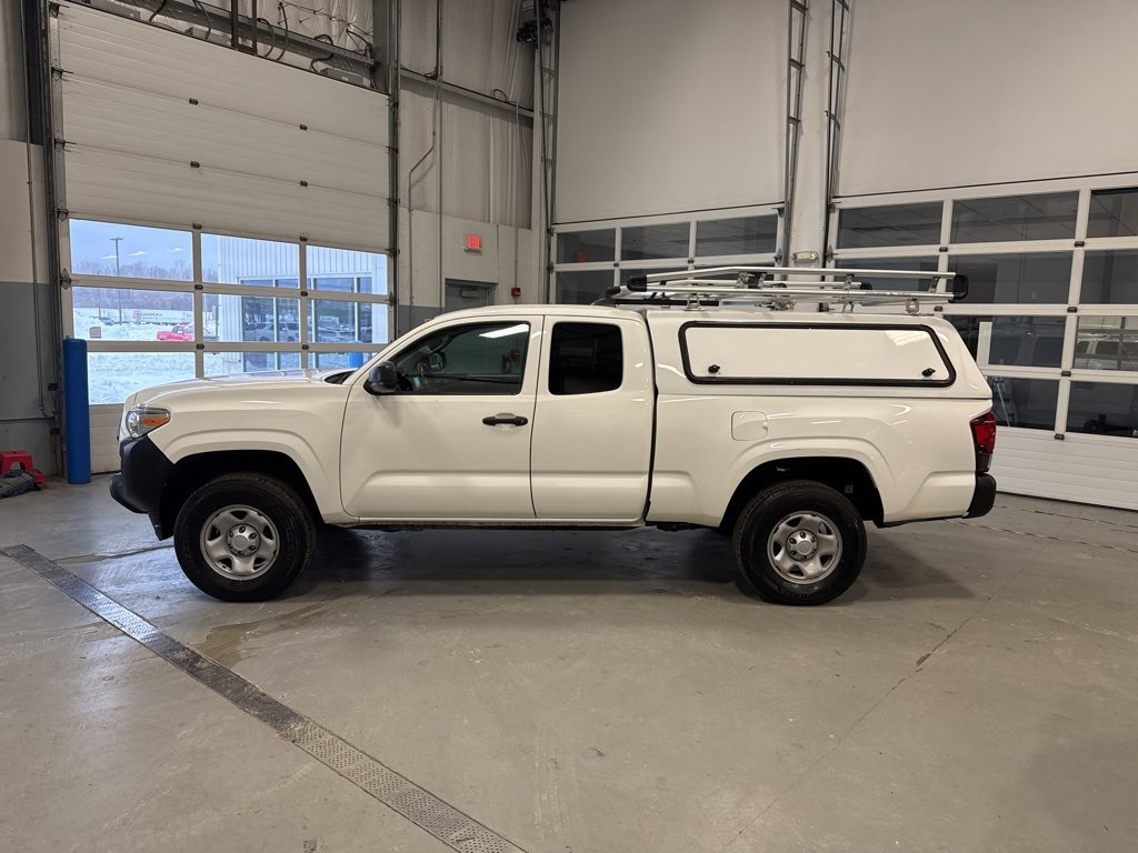 Used 2020 Toyota Tacoma SR image 2