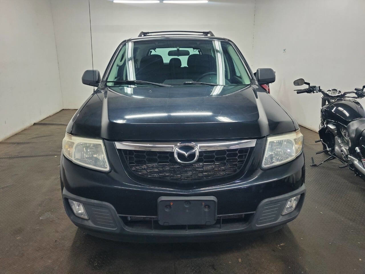 Used 2010 MAZDA Tribute i Sport FWD image 2