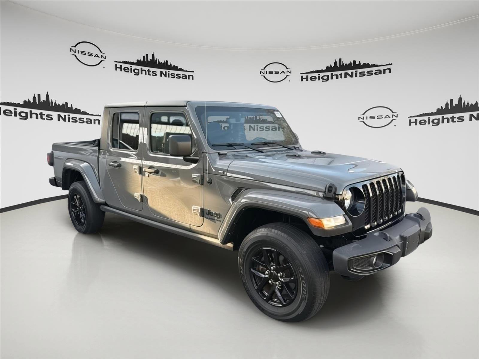 Used 2022 Jeep Gladiator Sport image 7