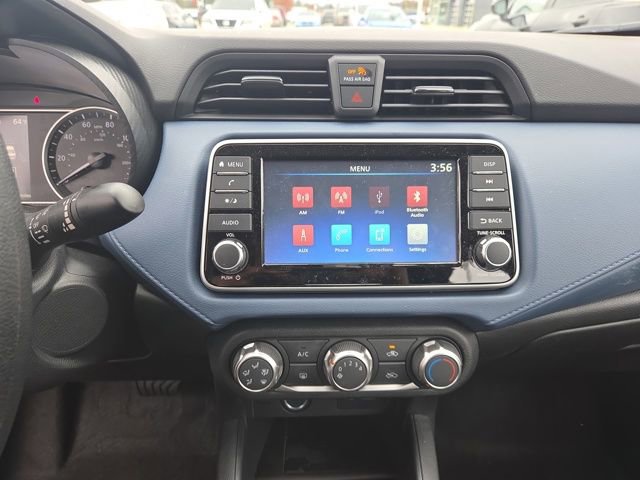 Used 2025 Nissan Versa SV w/ Trunk Package image 19