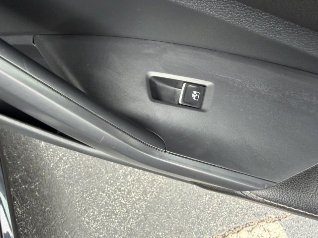 Used 2025 Volkswagen Jetta S FWD image 35