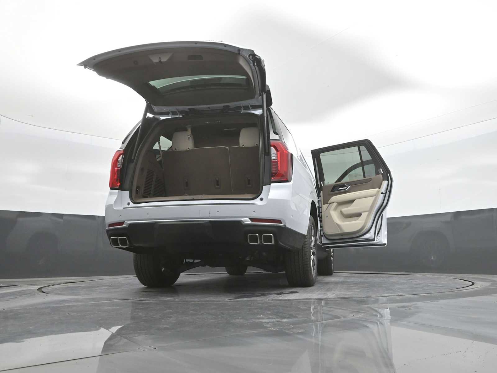 New 2027 GMC Yukon Denali w/ Denali Reserve Package AWD/4WD image 31