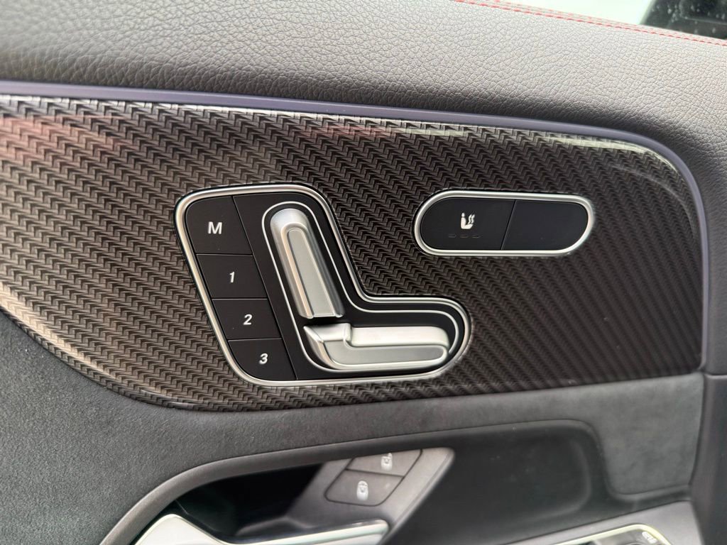 New 2026 Mercedes-Benz GLA 35 AMG 4MATIC image 21