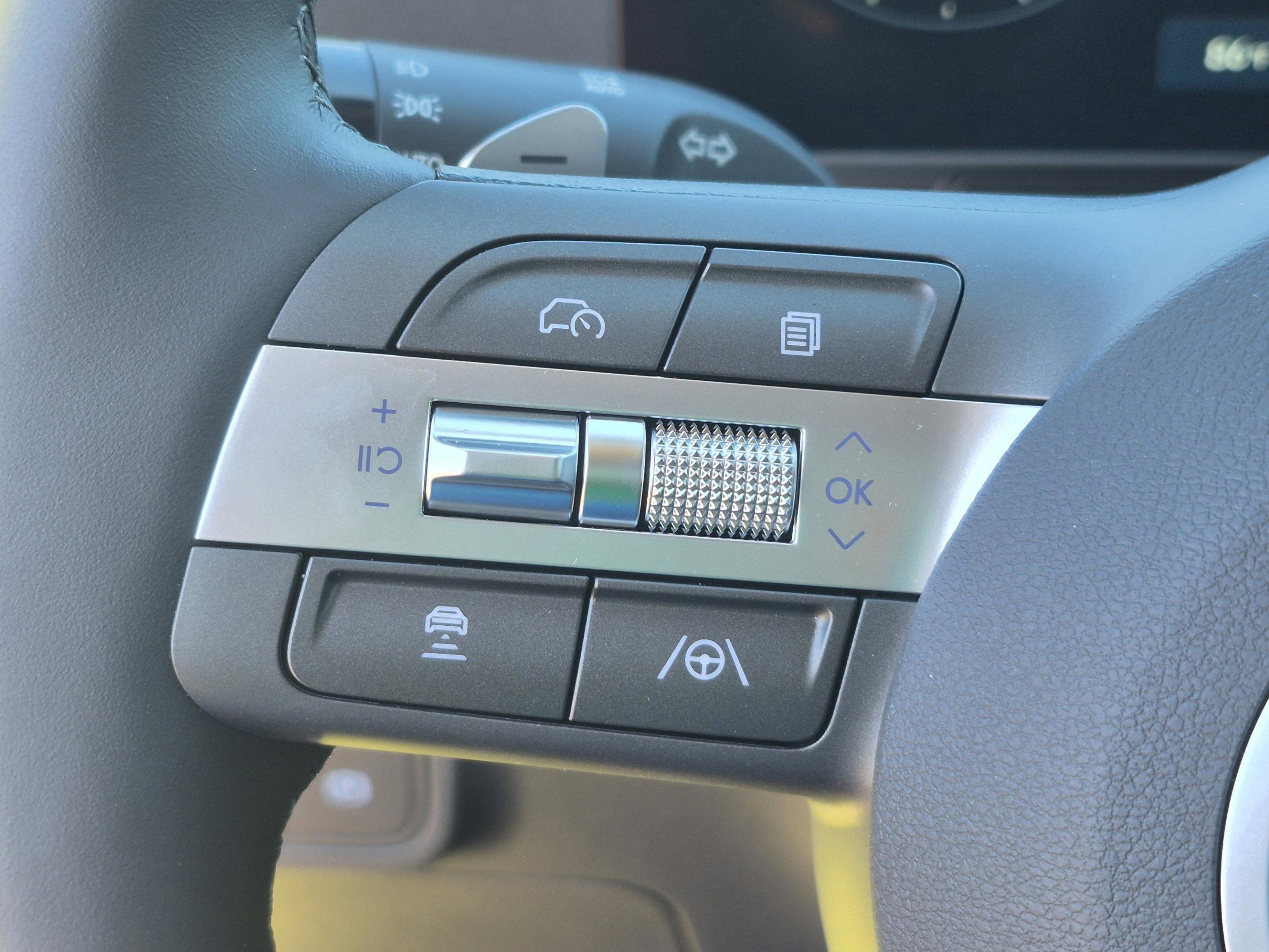 New 2026 Hyundai Kona Limited FWD image 30