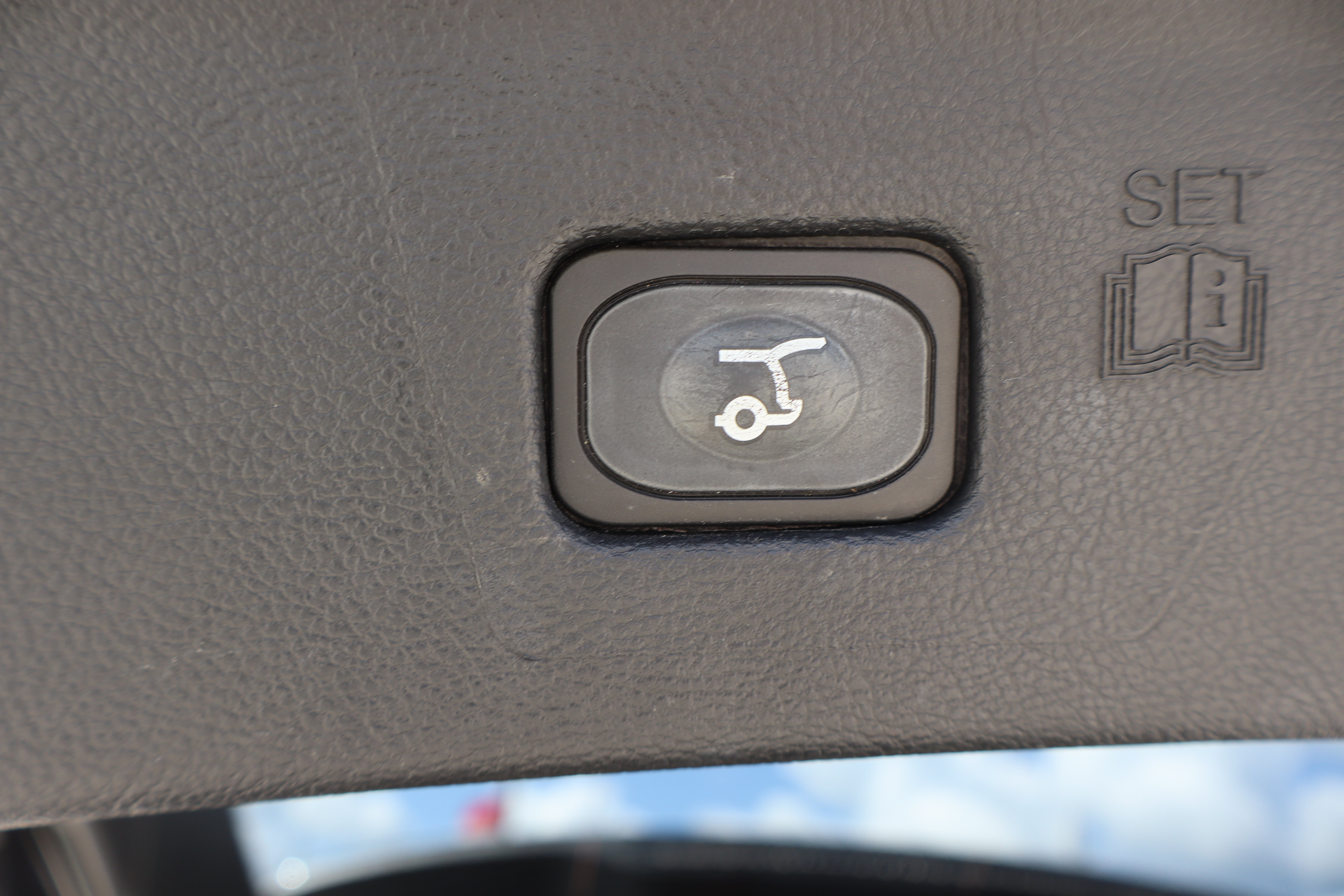 Used 2024 Ford Edge SEL w/ Convenience Package AWD/4WD image 29