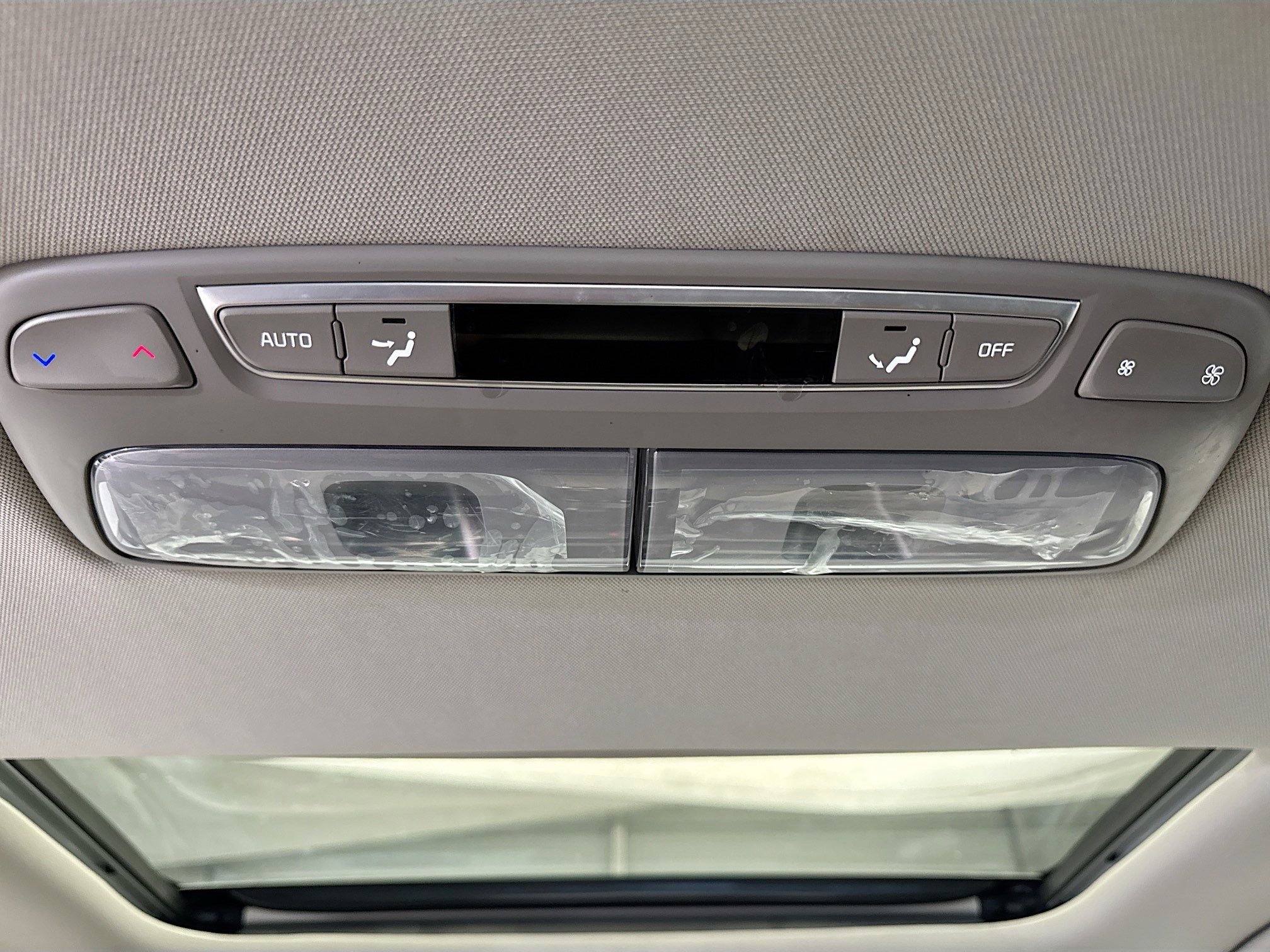 Used 2023 Kia Telluride EX image 17