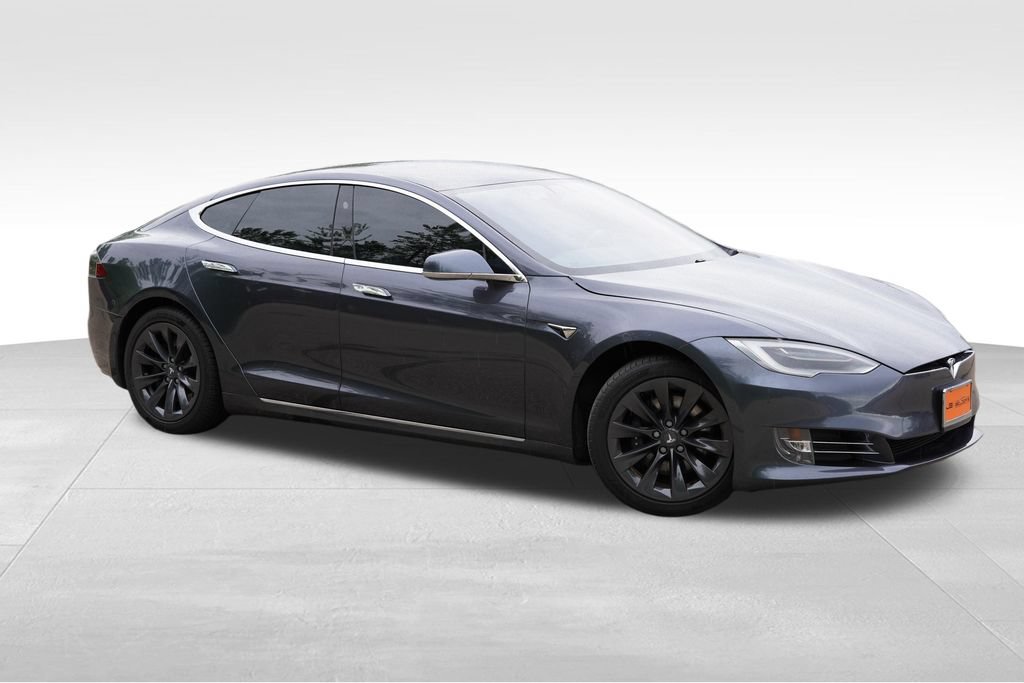 Used 2020 Tesla Model S Long Range Plus AWD/4WD image 2