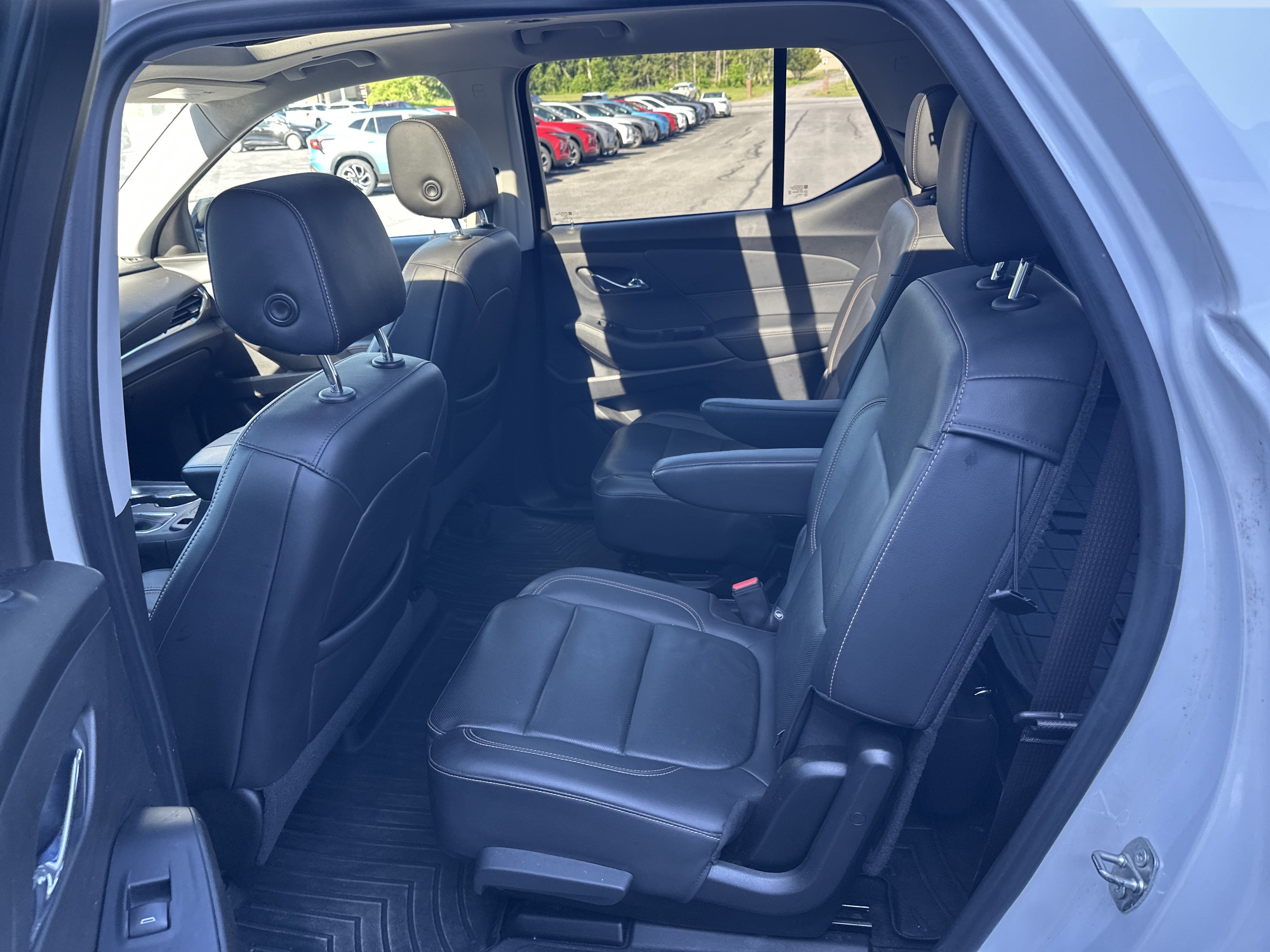 Certified 2021 Chevrolet Traverse Premier w/ Redline Edition AWD/4WD image 5