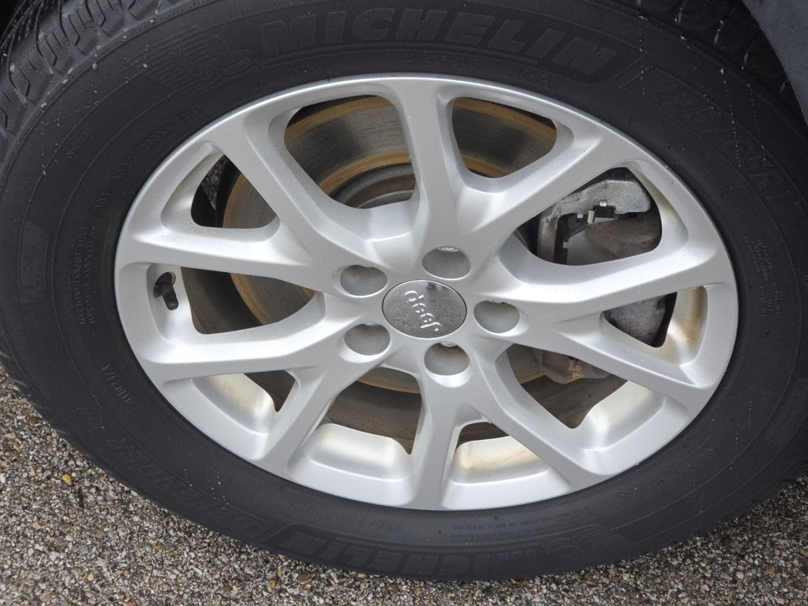 Used 2014 Jeep Cherokee Latitude w/ Comfort/Convenience Group image 10