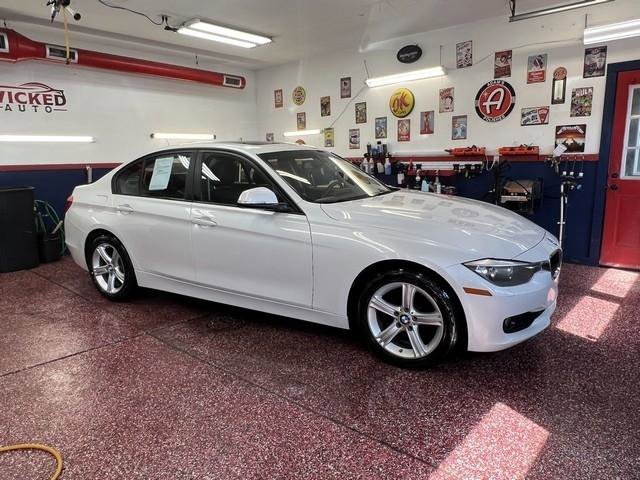 Used 2014 BMW 328i xDrive Sedan AWD/4WD image 4