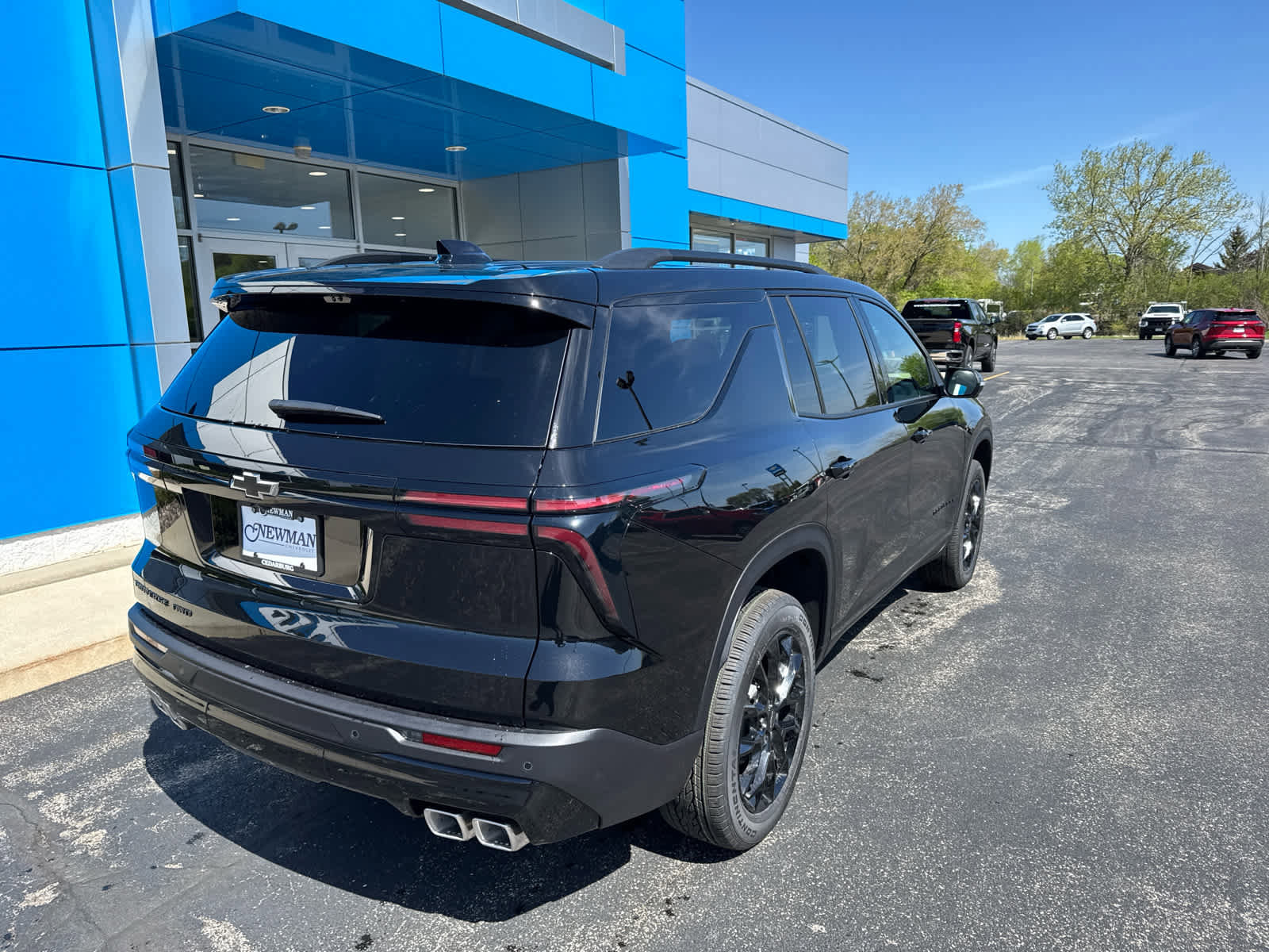New 2026 Chevrolet Traverse LT w/ Midnight/Sport Edition AWD/4WD image 7
