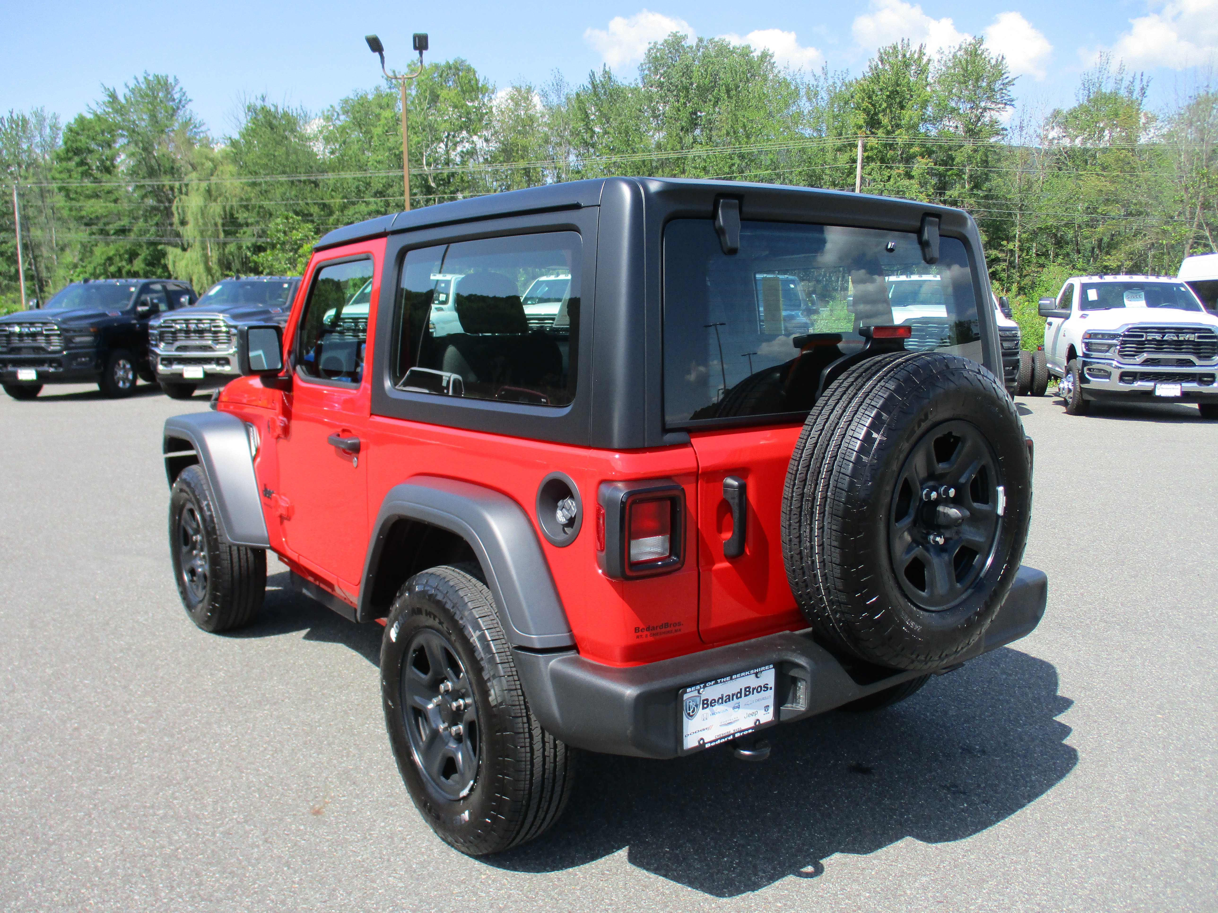 Certified 2026 Jeep Wrangler Sport AWD/4WD image 7