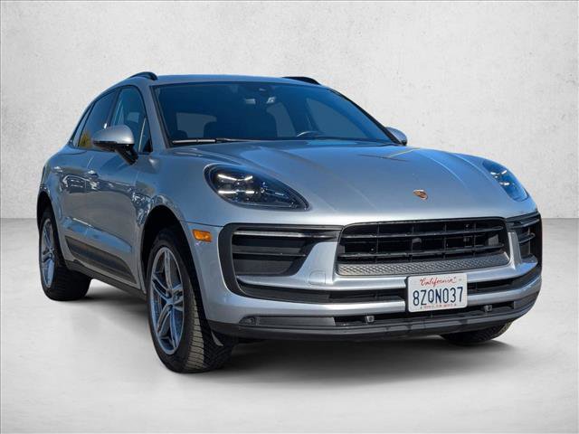 Used 2022 Porsche Macan image 3