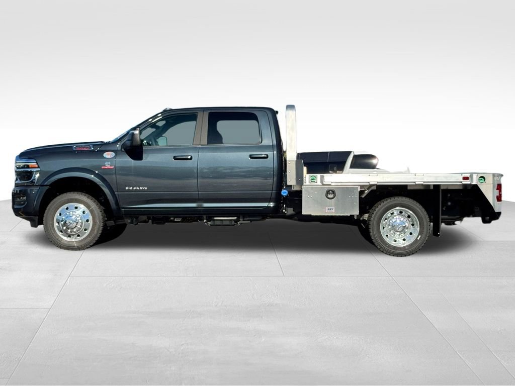 New 2026 RAM 4500 4x4 Crew Cab DRW w/ Laramie Trim Package image 4