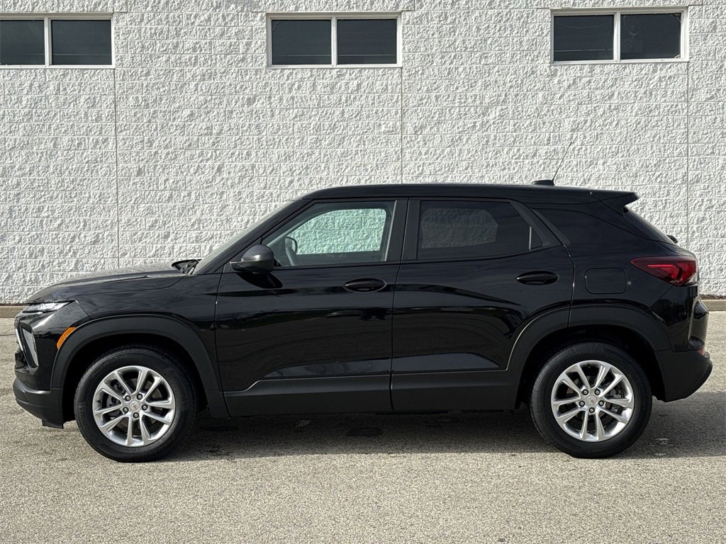 Used 2025 Chevrolet TrailBlazer LS w/ LS Convenience Package image 10