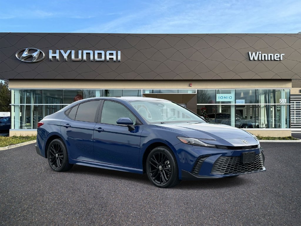 Used 2025 Toyota Camry SE w/ Convenience Package AWD/4WD image 5