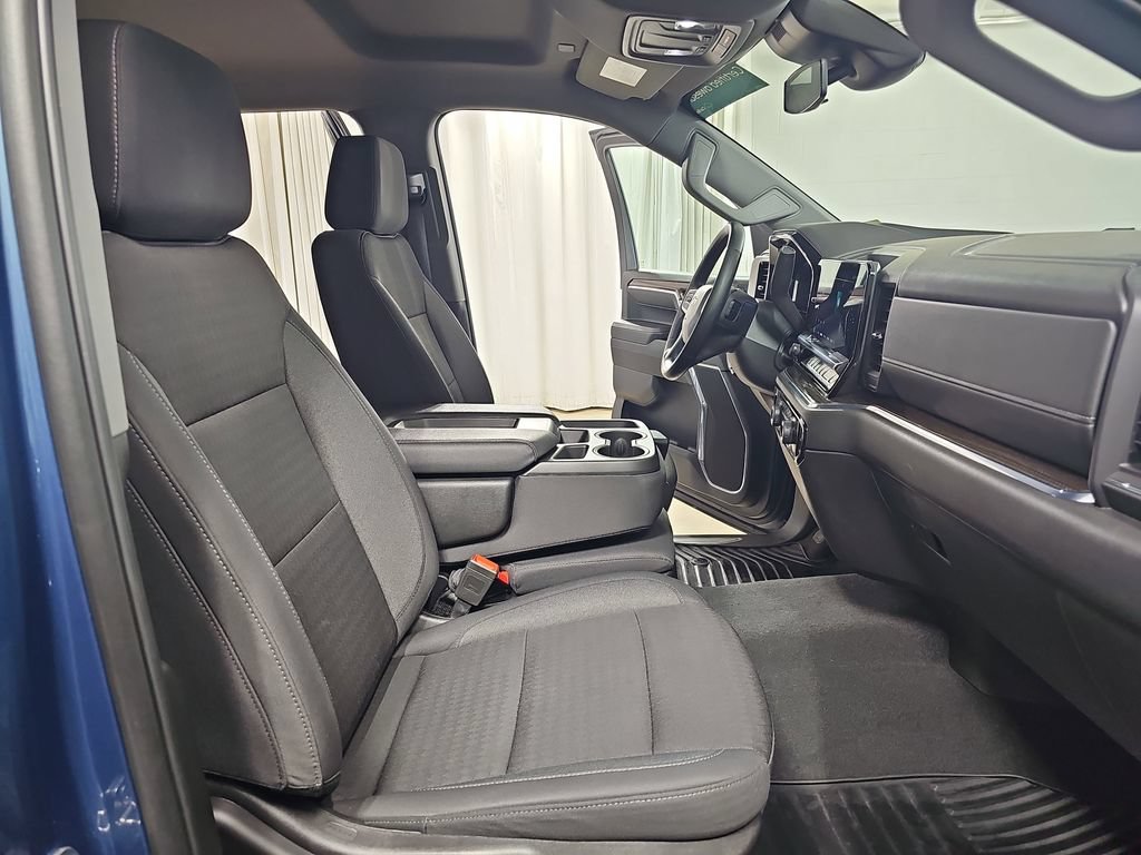 Certified 2024 Chevrolet Silverado 1500 LT AWD/4WD image 13