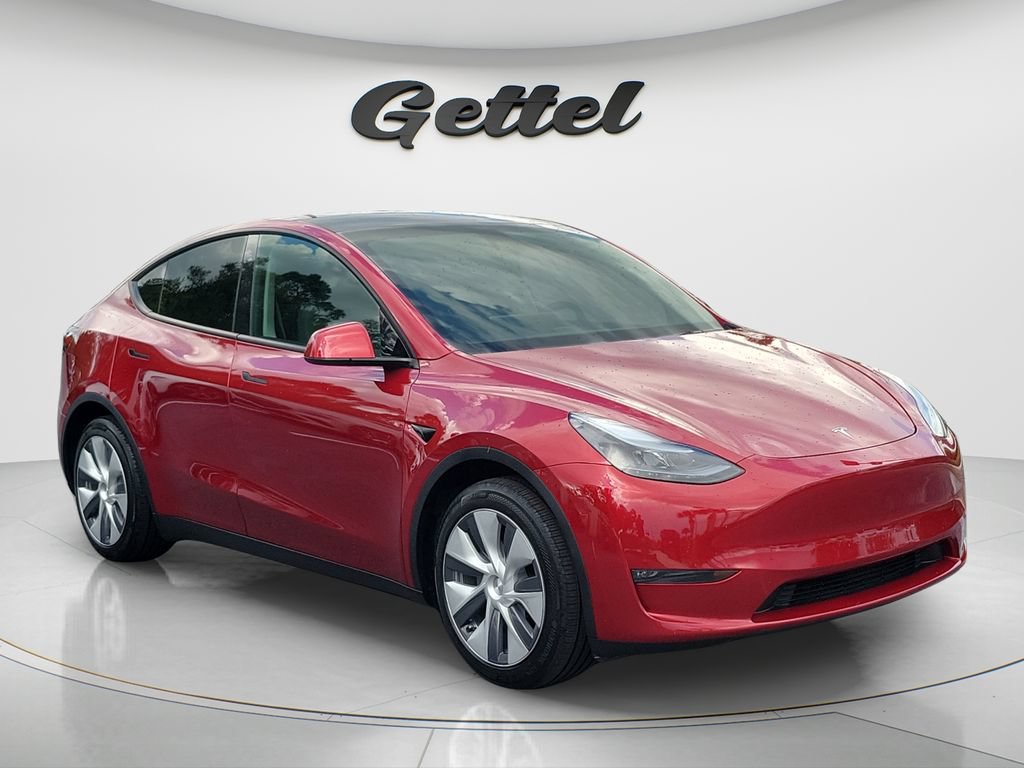 Used 2024 Tesla Model Y Long Range AWD/4WD video 2
