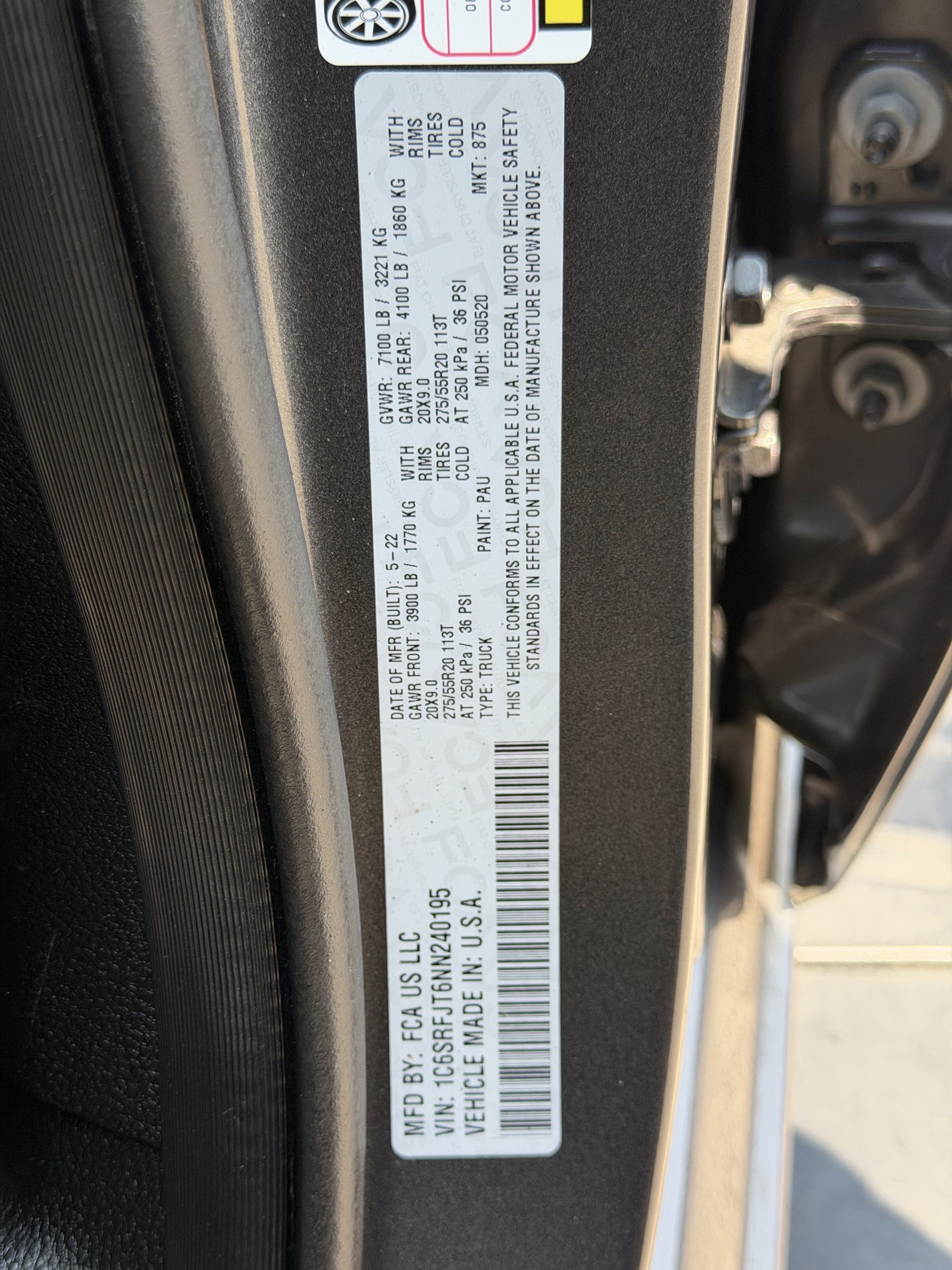 Used 2022 RAM 1500 Laramie AWD/4WD image 17