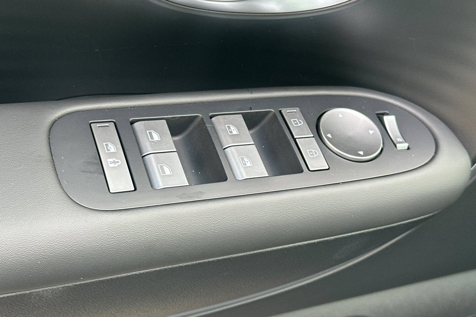 New 2026 Hyundai Ioniq 9 S RWD image 30
