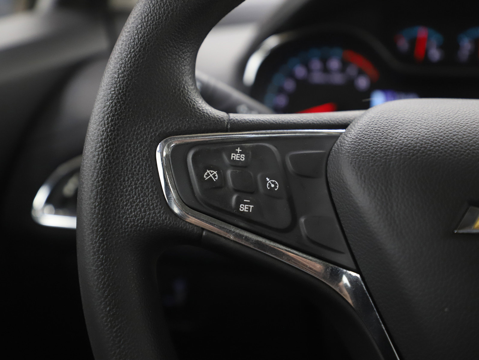 Used 2017 Chevrolet Cruze LT w/ Sun And Sound Package image 26