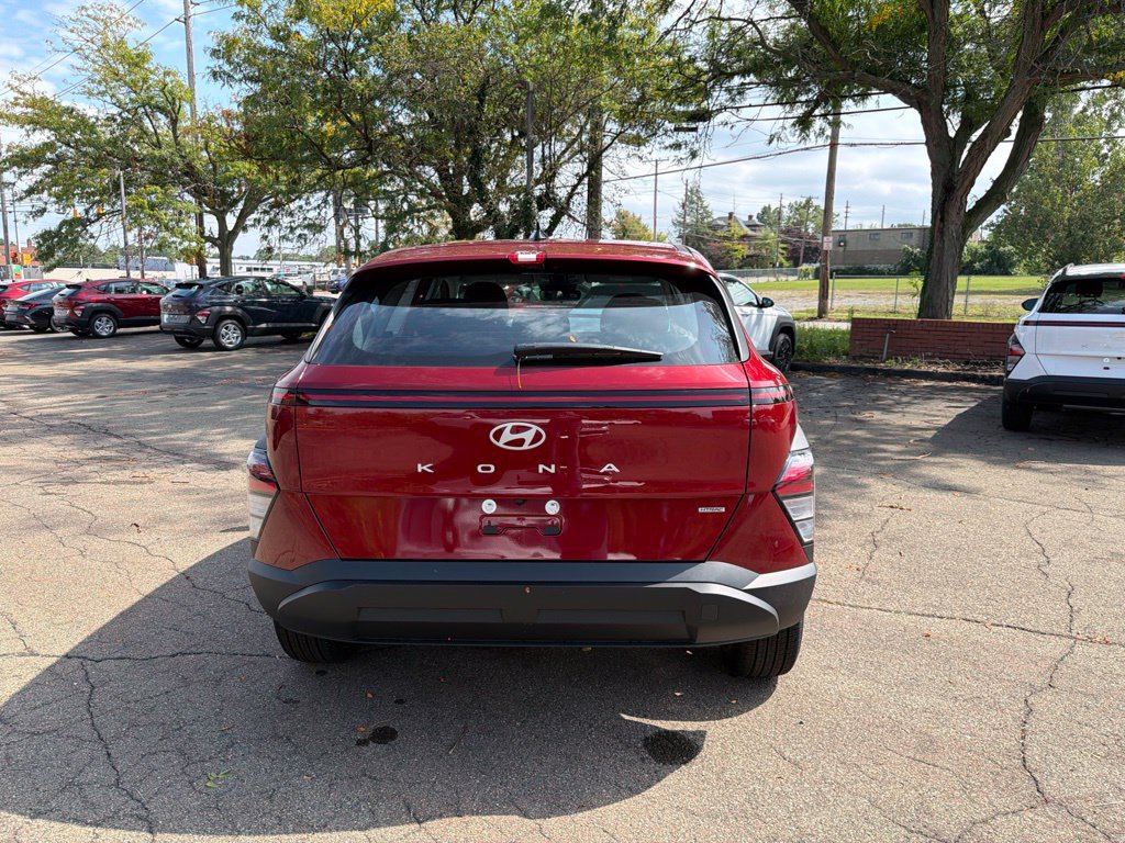 New 2027 Hyundai Kona SE AWD/4WD image 6