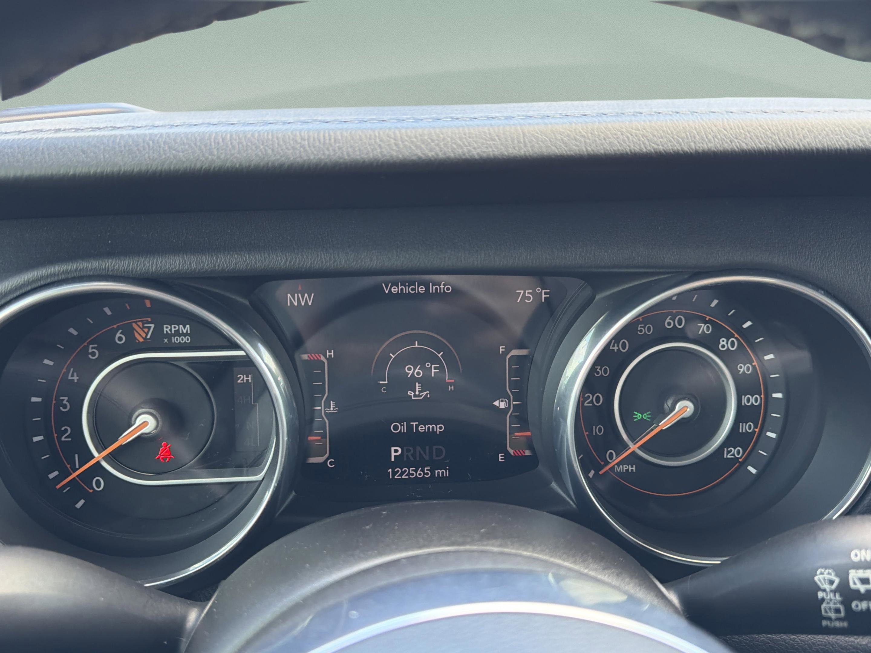 Used 2018 Jeep Wrangler Unlimited Sahara w/ Cold Weather Group image 22