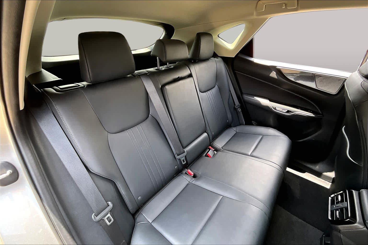 Used 2025 Lexus NX 250 FWD w/ Accessory Package (Z1) image 17