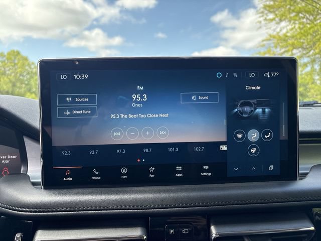 Certified 2023 Lincoln Nautilus Reserve w/ Cargo Utility Package AWD/4WD image 16