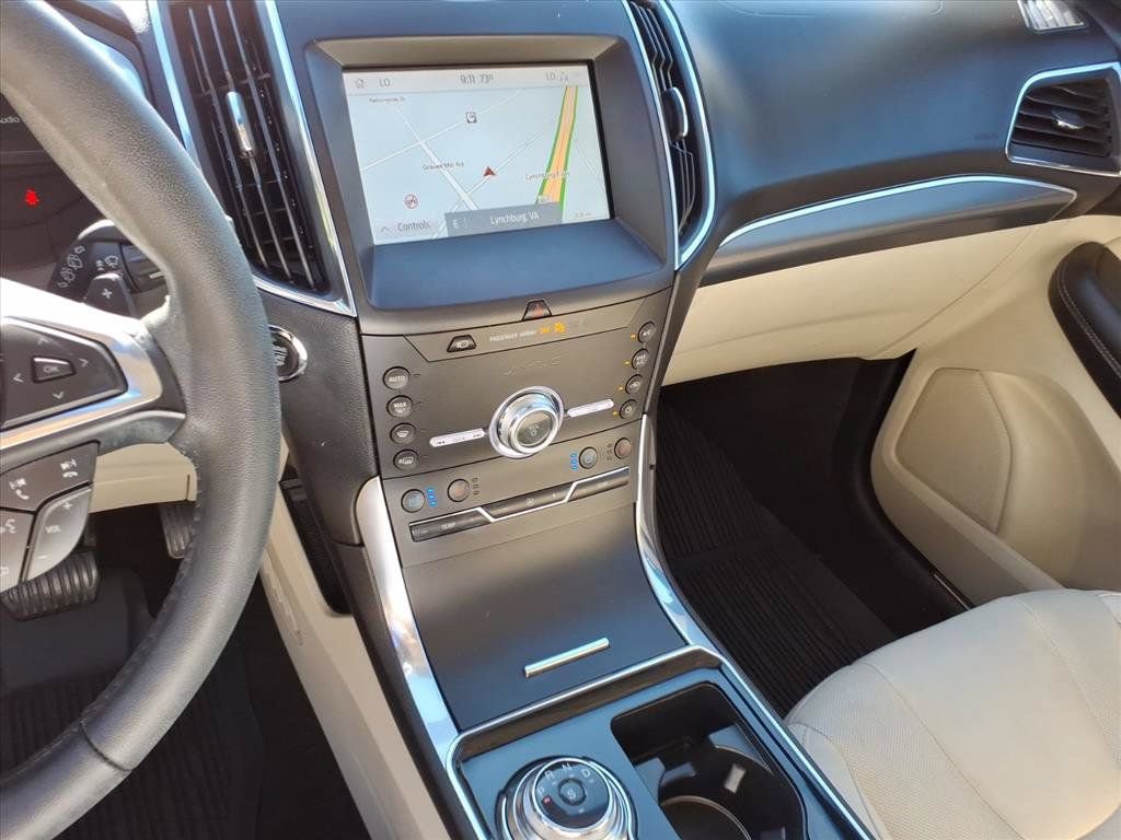 Used 2020 Ford Edge Titanium w/ Equipment Group 301A AWD/4WD image 35