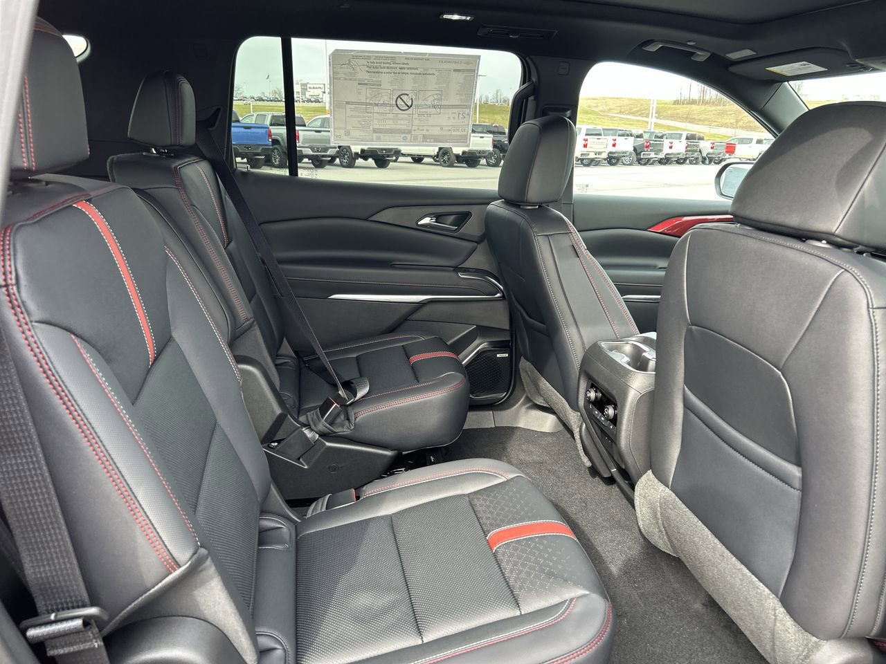 New 2026 Chevrolet Traverse RS image 18