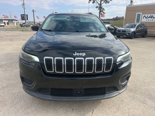 Used 2021 Jeep Cherokee Latitude image 2