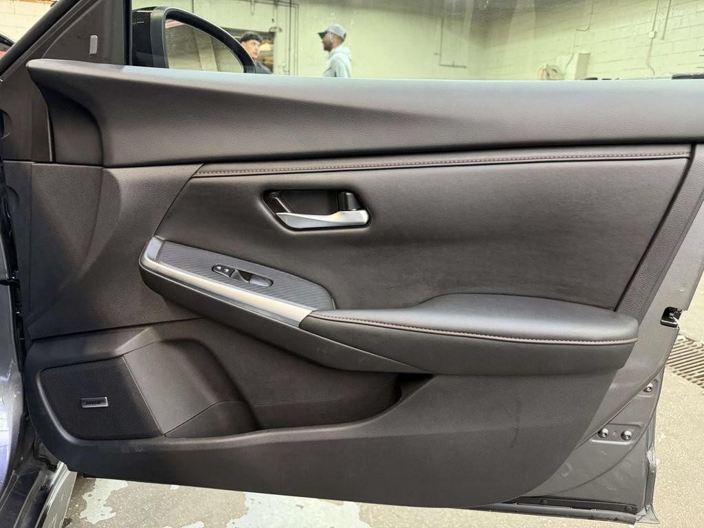 Used 2025 Nissan Sentra SR w/ SR Premium Package FWD image 21
