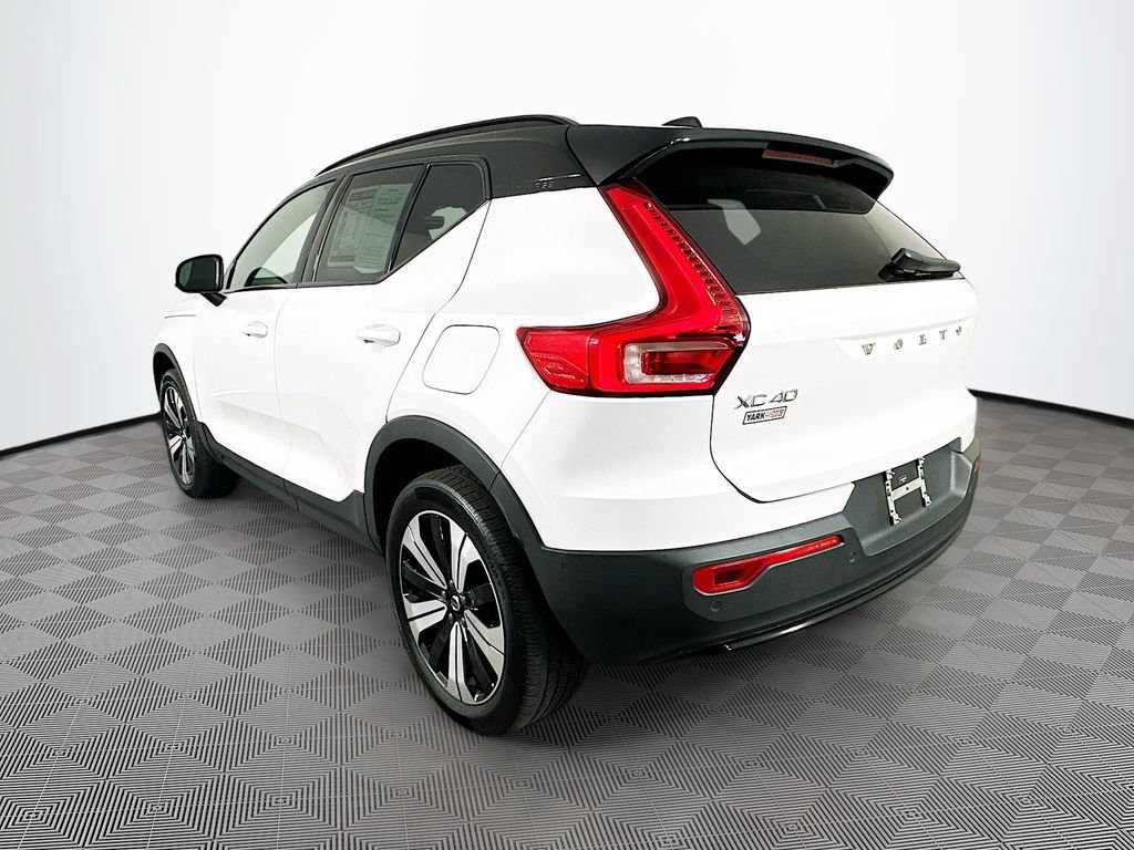 Used 2023 Volvo XC40 Recharge Plus AWD/4WD image 7