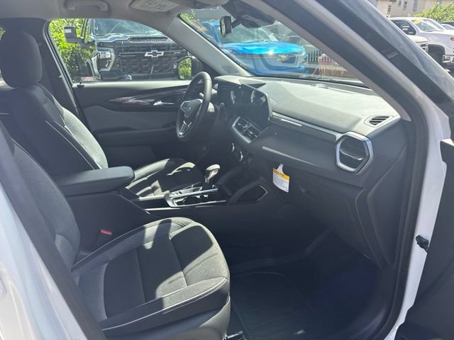 New 2026 Chevrolet TrailBlazer LT w/ Convenience Package AWD/4WD image 17