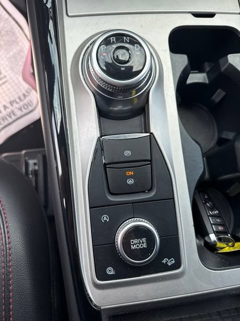 Used 2024 Ford Explorer ST-Line w/ Class IV Trailer Tow Package AWD/4WD image 23