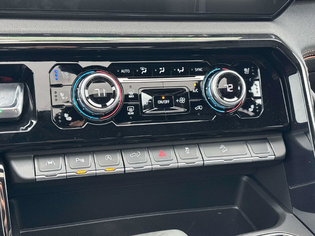 New 2026 GMC Sierra 1500 AT4 w/ Technology Package AWD/4WD image 15