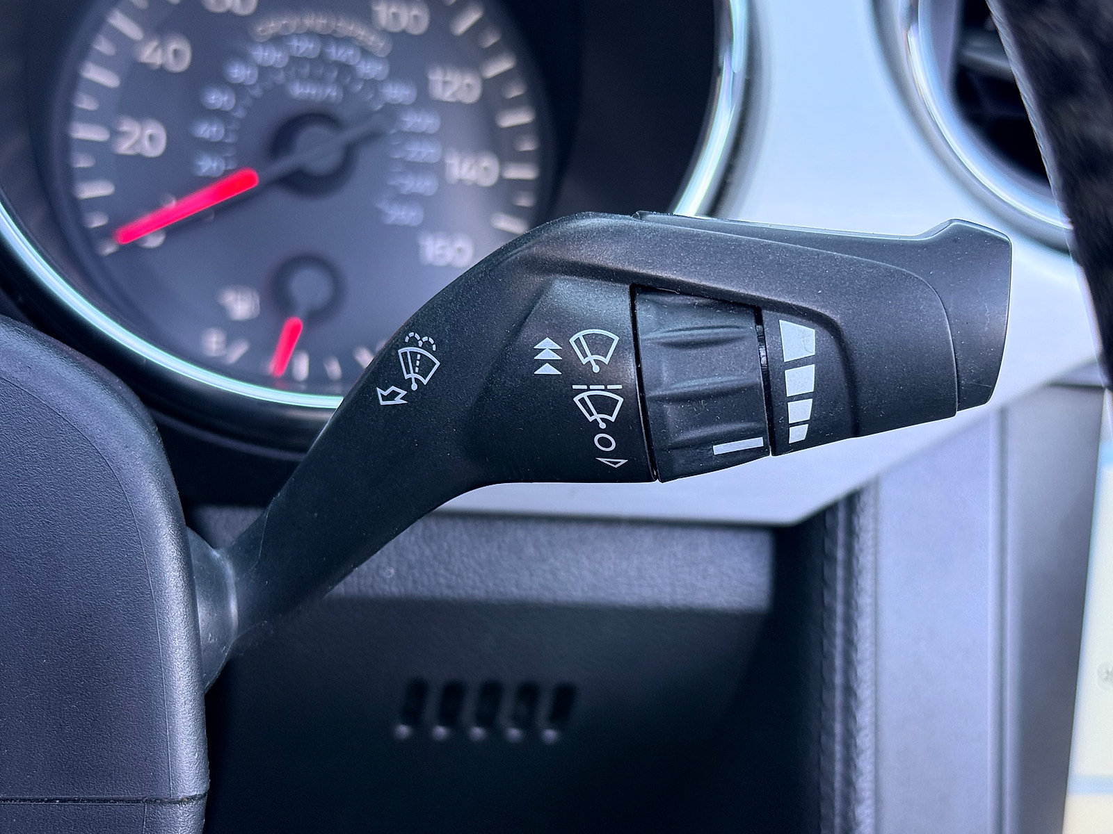 Used 2017 Ford Mustang Premium RWD image 35