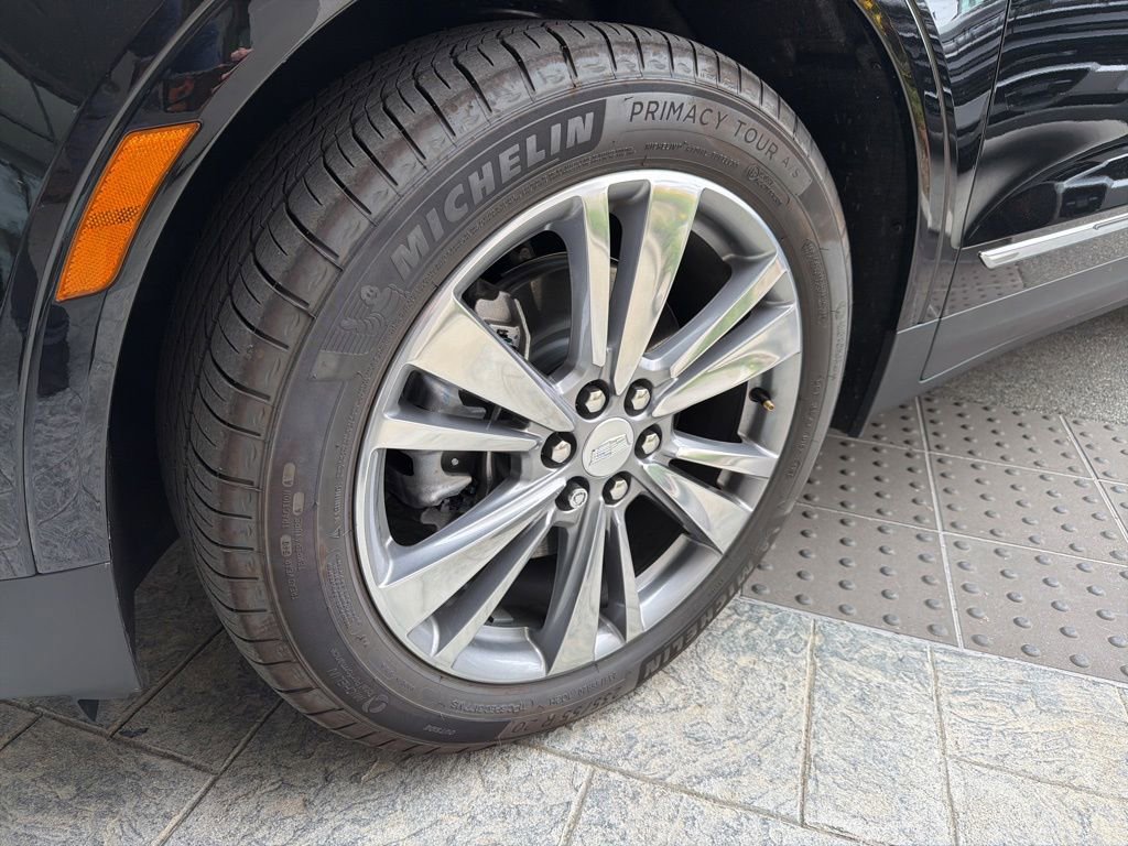 Used 2026 Cadillac XT5 Premium Luxury w/ Driver Assist Package AWD/4WD image 4
