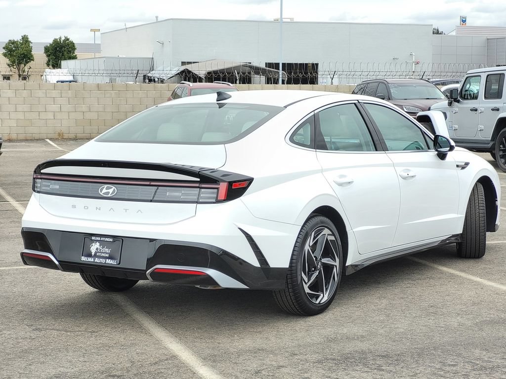 New 2026 Hyundai Sonata SEL FWD image 4