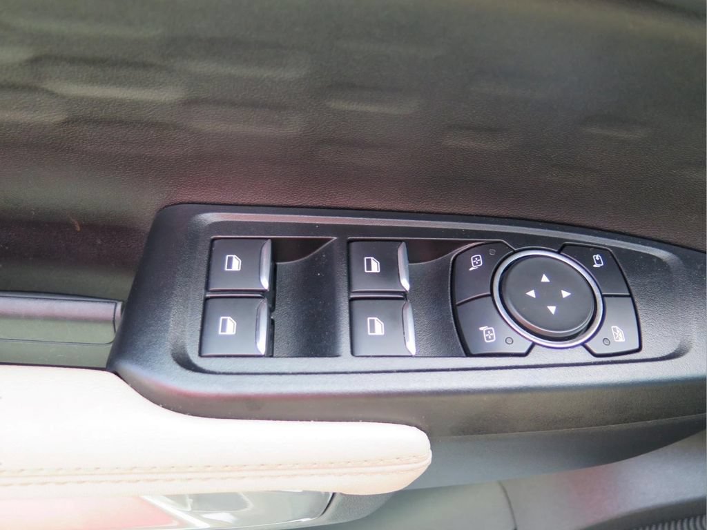 Used 2024 Ford Ranger XLT w/ Technology Package AWD/4WD image 11