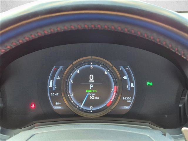 Used 2020 Lexus IS 350 F Sport w/ F Sport Package RWD image 10