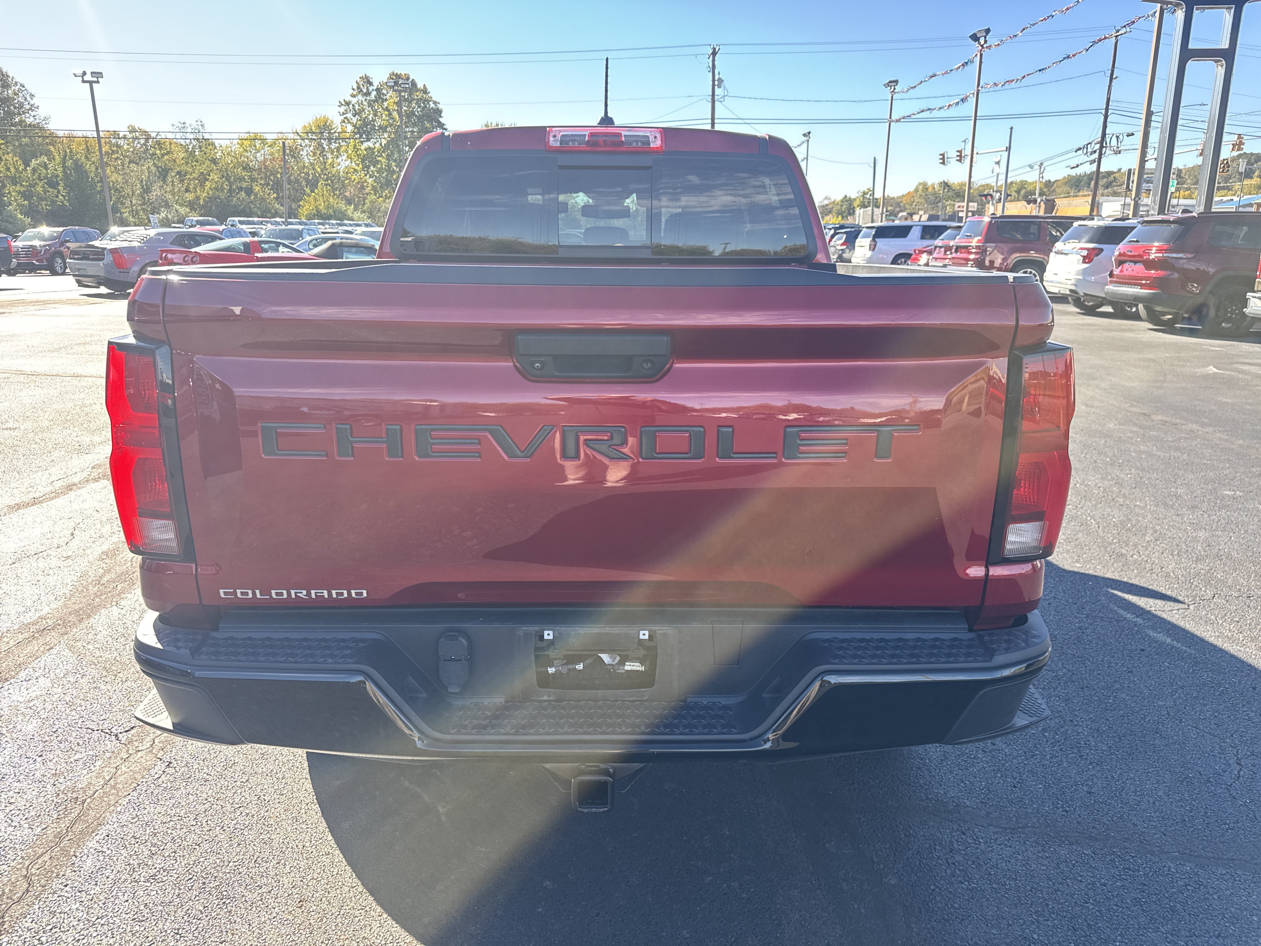 Used 2023 Chevrolet Colorado Z71 w/ Z71 Convenience Package 2 AWD/4WD image 4